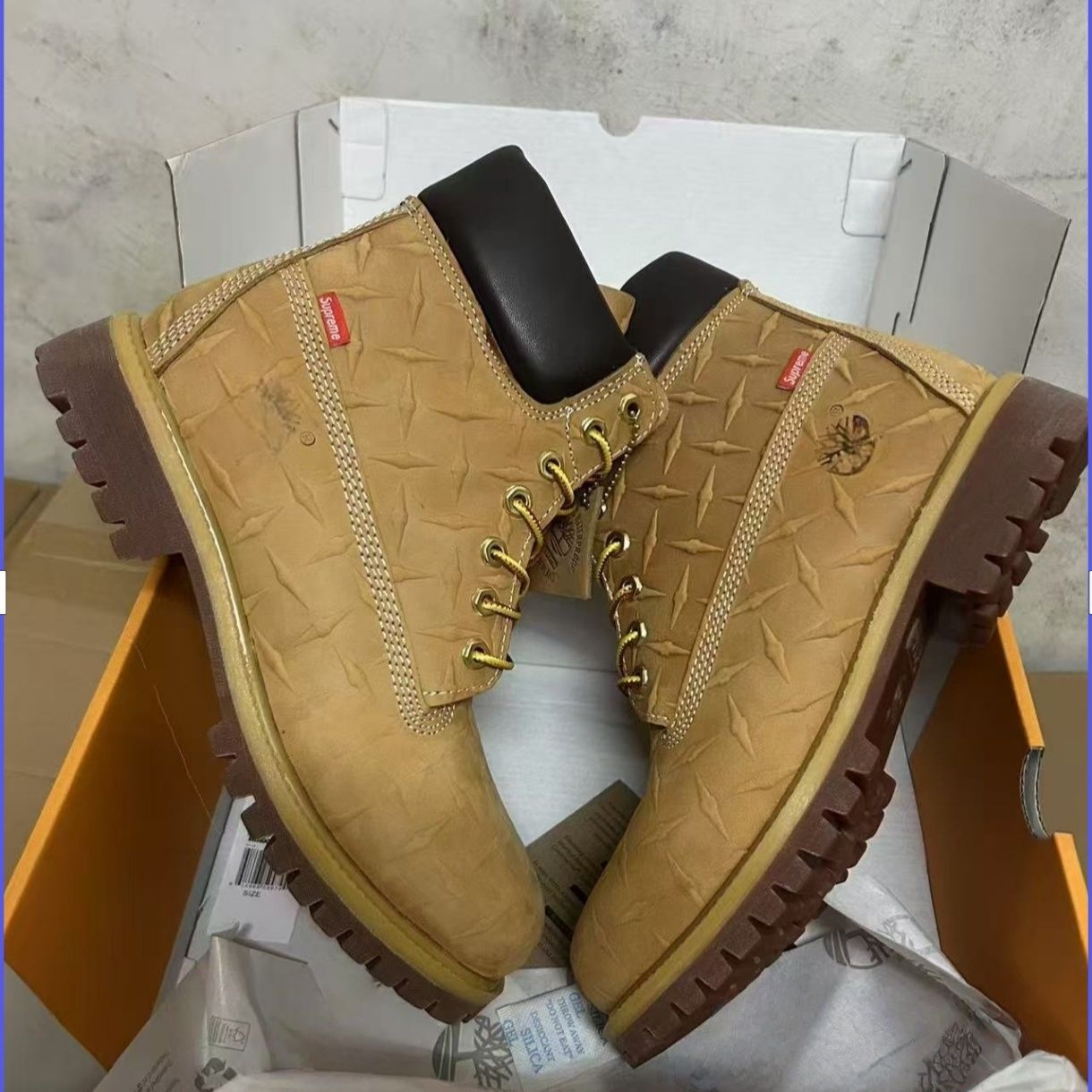 Botas de amarillo de marca nueva 61 original Timberlake no podrido cuero pareja de hombres y mujeres al aire libre Martin amarillo esmaltado orden