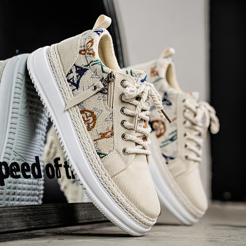 Zapatos de hombre 2025 nuevo estilo de primavera y verano para hombre deportes de fondo plano todo fósforo tendencia de moda simple zapatillas de deporte casuales para hombre