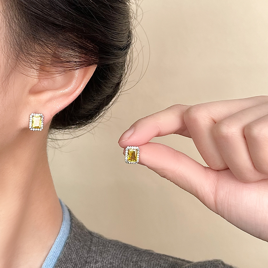 模特_0009_组 10 拷贝.jpg