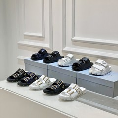 千元レベル！男性と女性のための三角形のロゴのベルクロスリッパ、夏用の本革の厚底のワンラインサンダル、滑り止め