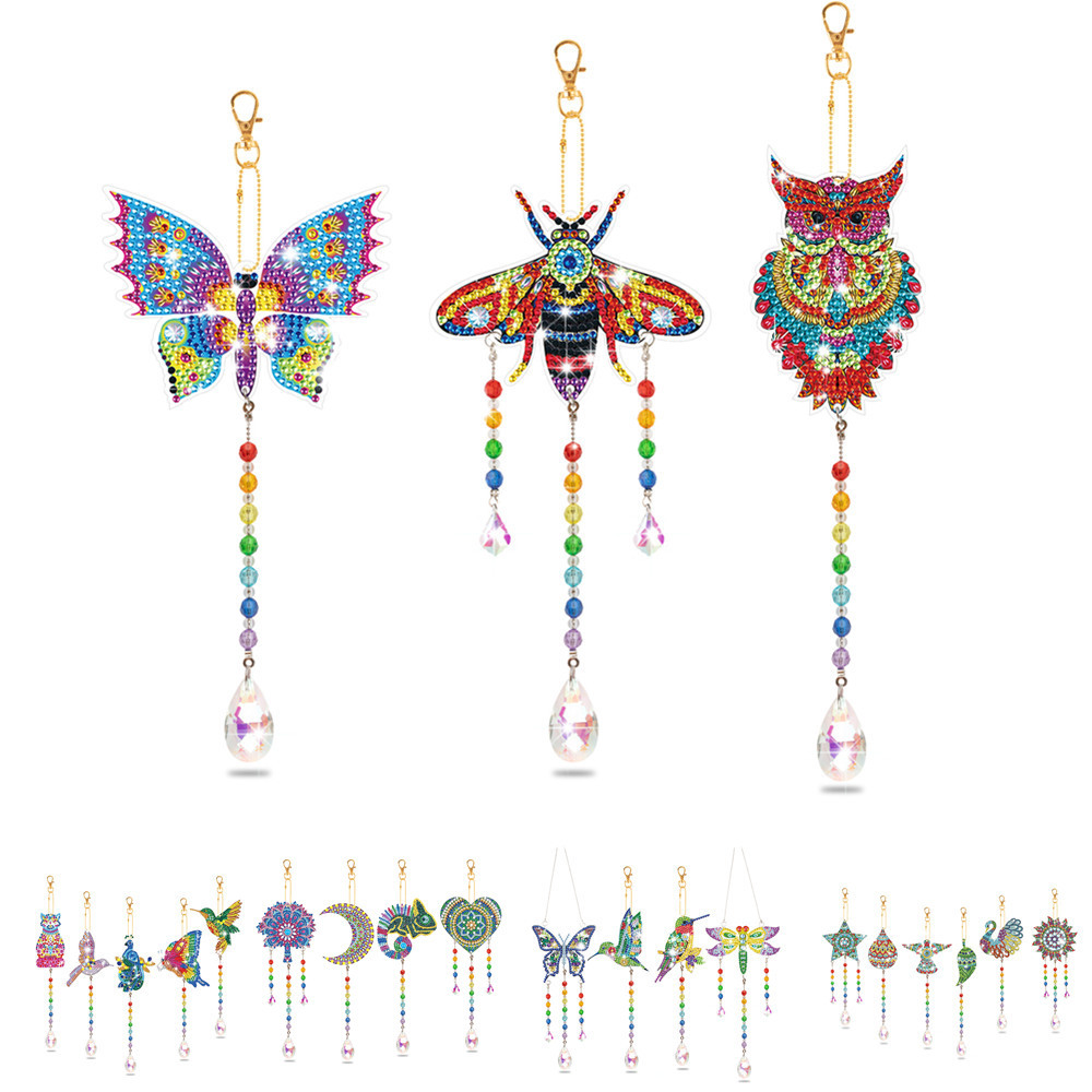 Fábrica directa pintura de diamantes hecha a mano DIY punto perforación pegatinas bordadas de acrílico de PVC dibujos animados llaveros domésticos al por mayor