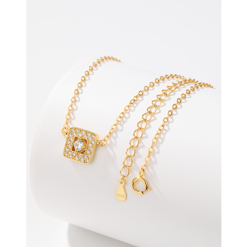 S925 plata esterlina diamante cubo azúcar collar de las mujeres todo-fósforo de lujo nicho clavícula cadena collar de alto grado regalo del Día de San Valentín