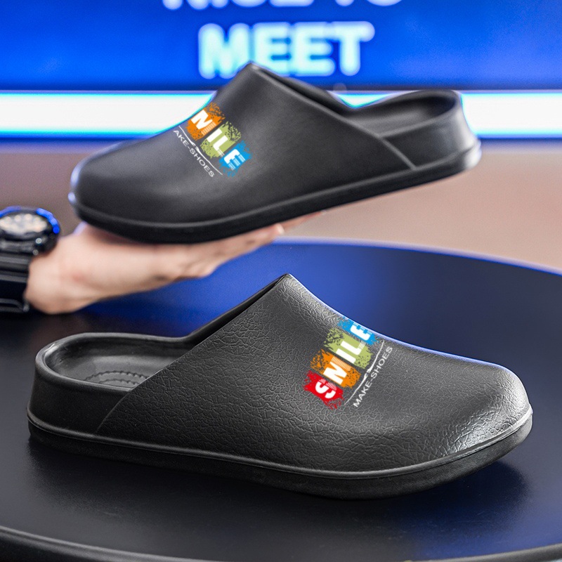 Baotou medio zapatillas para hombres 2025 verano nuevo hombre desgaste de suela gruesa antideslizante sensación de mierda zapatos de playa deportivos casuales