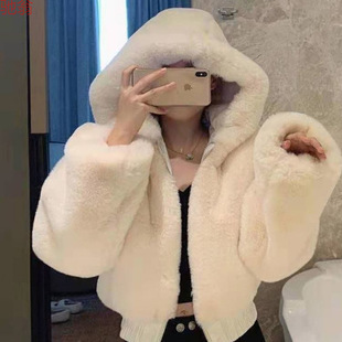 Y9ZС���Ӷ̿����ë�qƤ������Ů�����Ӻ��޷�С����ë�����Bñ