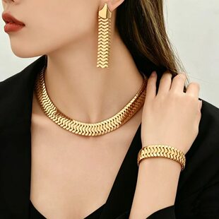 European and American high-end wavy metal set, necklace, earrings and bracelet three-piece set