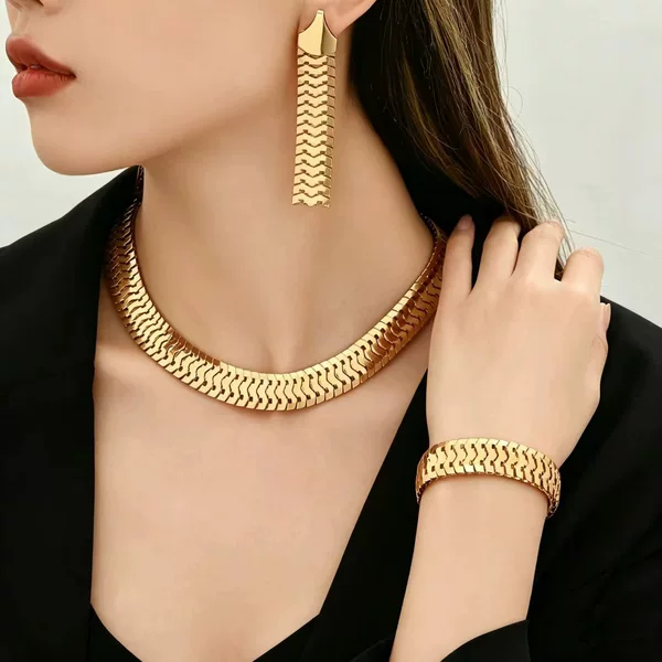 European and American High-End Wave-Patterned Metal Set: Necklace, Earrings, and Bracelet Three-Piece Set
