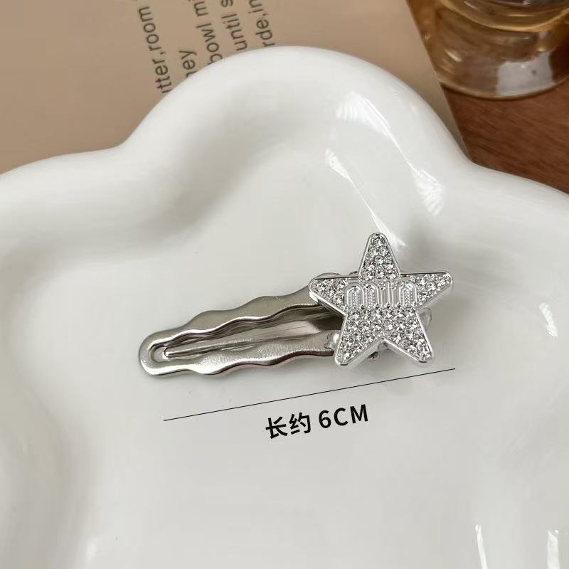 滴油水钻字母发夹女多巴胺抓夹侧边刘海夹轻奢高级感精致小众发夹|undefined