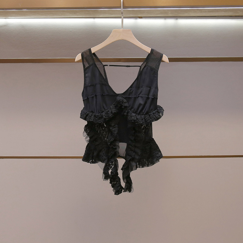 Shenzhen Nanyou High-End Women's Clothing Summer New Niche Design Lace V-Neck Backless Short Shirt Top for Women Shenzhen Nanyou High-End Women's Clothing Summer New Niche Design Lace V-Neck Backless Short Shirt Top for Women