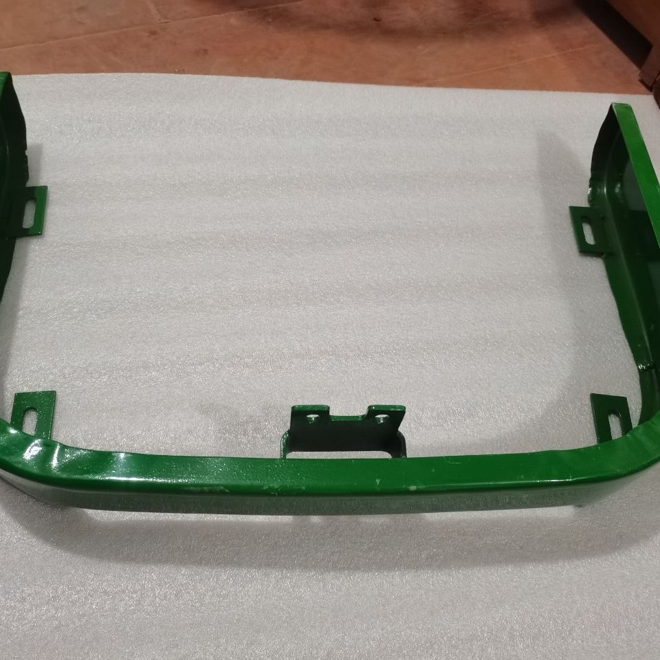 宁波迪尔拖拉机配件:484车机罩底网,宽60高9公分