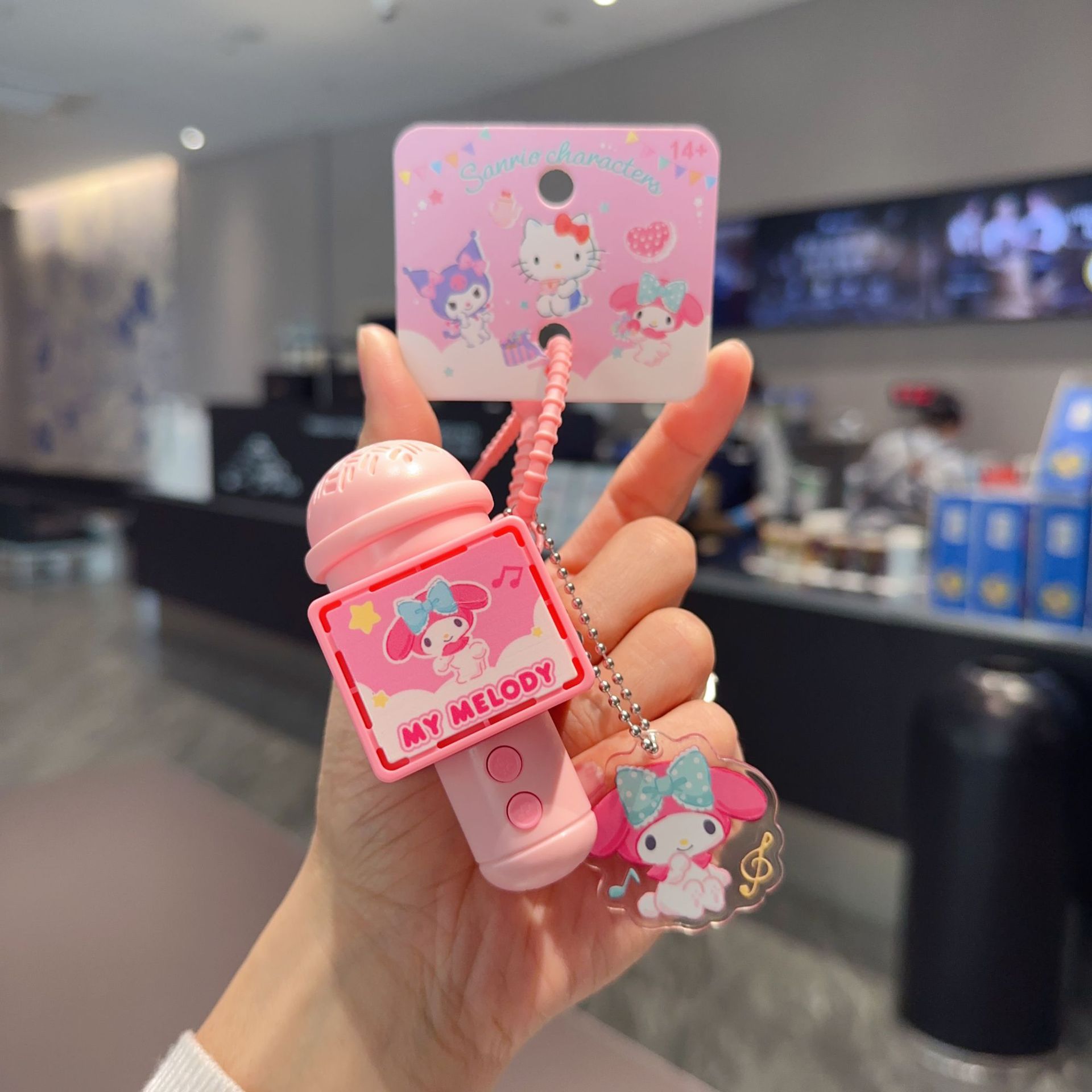 2026年新作正規品サンリオクロミぬいぐるみキーホルダー女性向け可愛いハローキティぬいぐるみカメラ小物