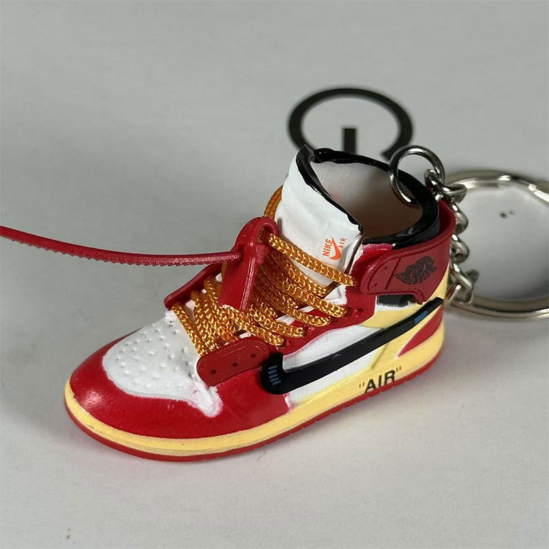 7.ow co-branded chicago gold