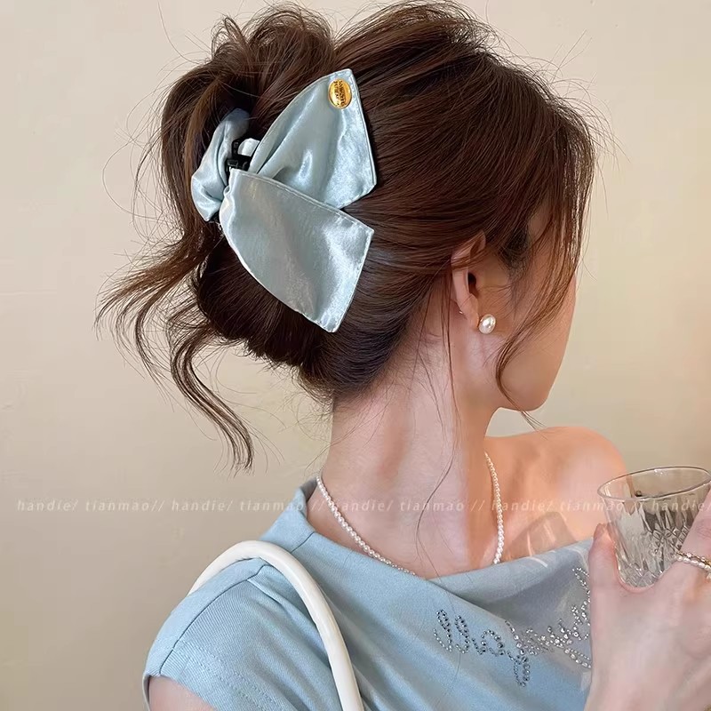 Elegante retrógrado leopardo triángulo clip de agarre mujer 2025 nuevo clip de cabello de cabeza de tiburón clip de cabello adornamiento para el cabello