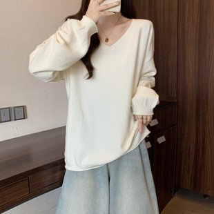 2024 Winter Soft Waxy Thickened Sweater with V Neck Loose Slimming plus size Slightly Fat mm Base Knitted Sweater