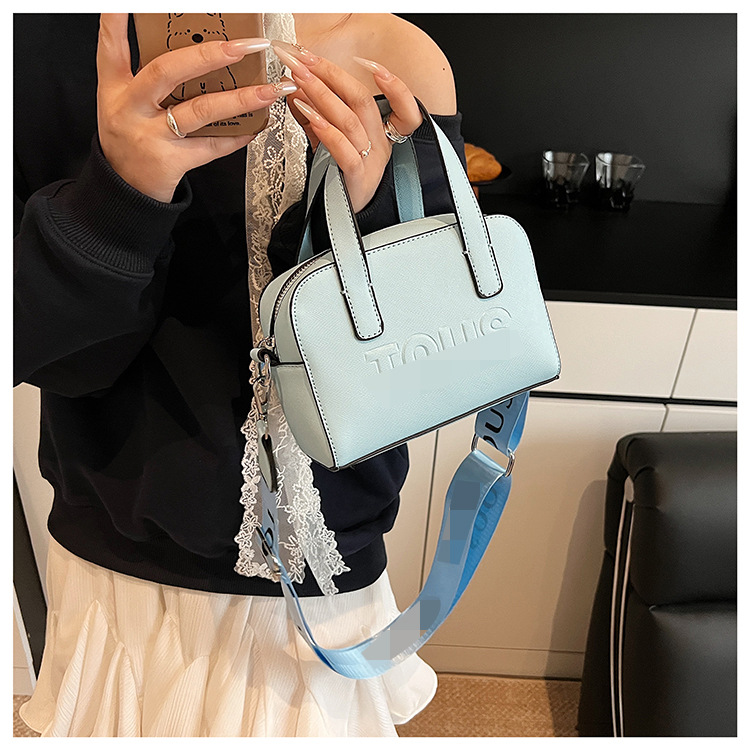 Bolso de mano con letras transfronterizas para mujer bolso Boston de gran capacidad color puro estilo occidental retro cuero suave temperamento moda bolso diagonal