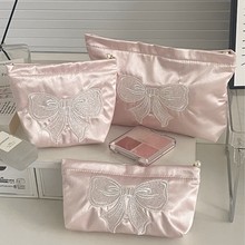 跨境粉色珠光蝴蝶结化妆包小清新ins 风便携式手拿包大容量收纳包