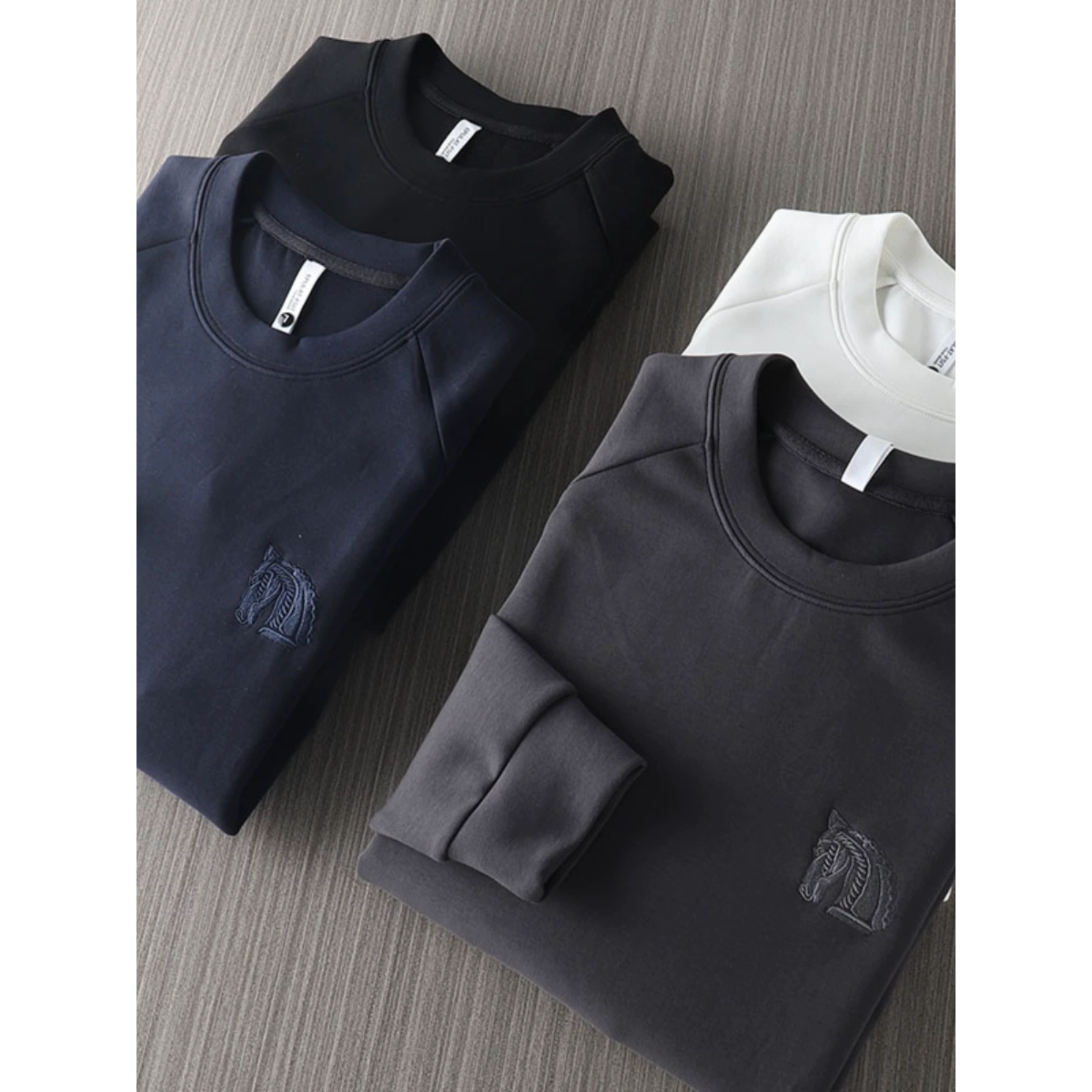 Q бомбит Тяжелый воздушный хлопок! Легкий роскошный шелковистый нежный осенний мужской Универсальный пуловер с вышивкой и круглым вырезом, Удлиненная рубашка Z