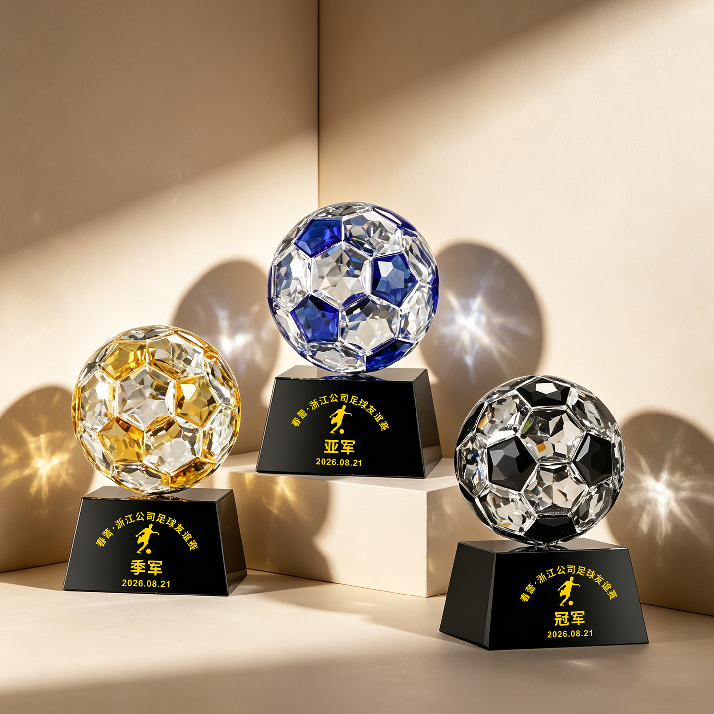 El trofeo de cristal de alto nivel está diseñado para recompensar a los estudiantes con regalos de fútbol de competición creativa