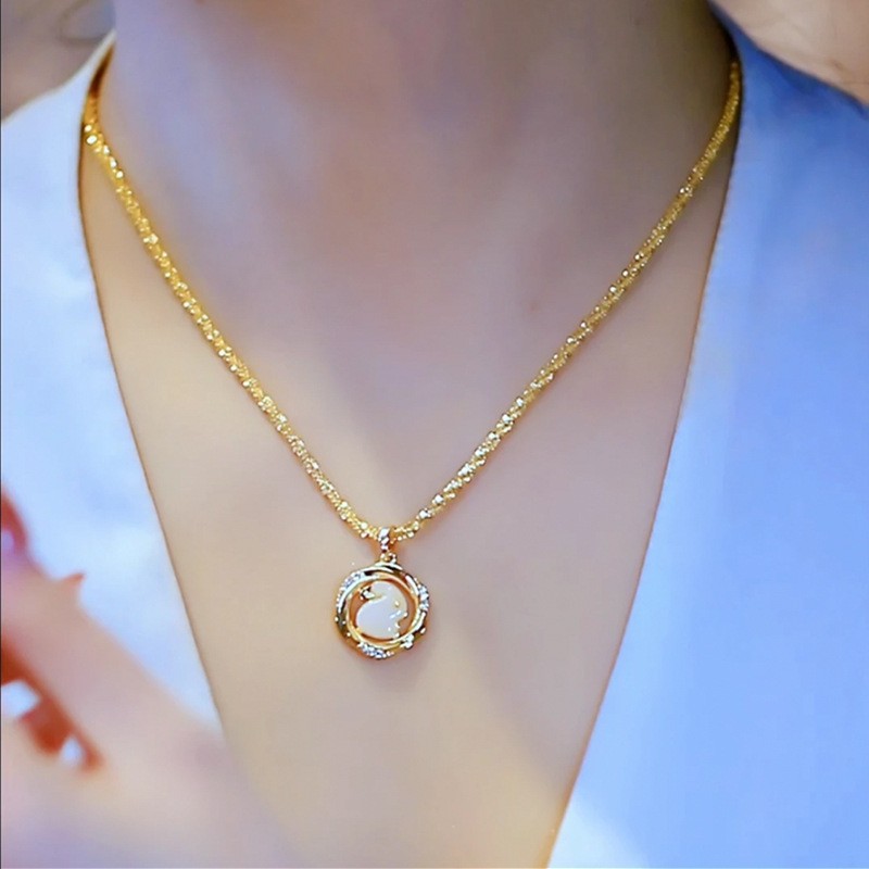 High-end Sense Mobius Ring Fashion Rabbit Necklace Women's Simple Niche Design High Color Necklace