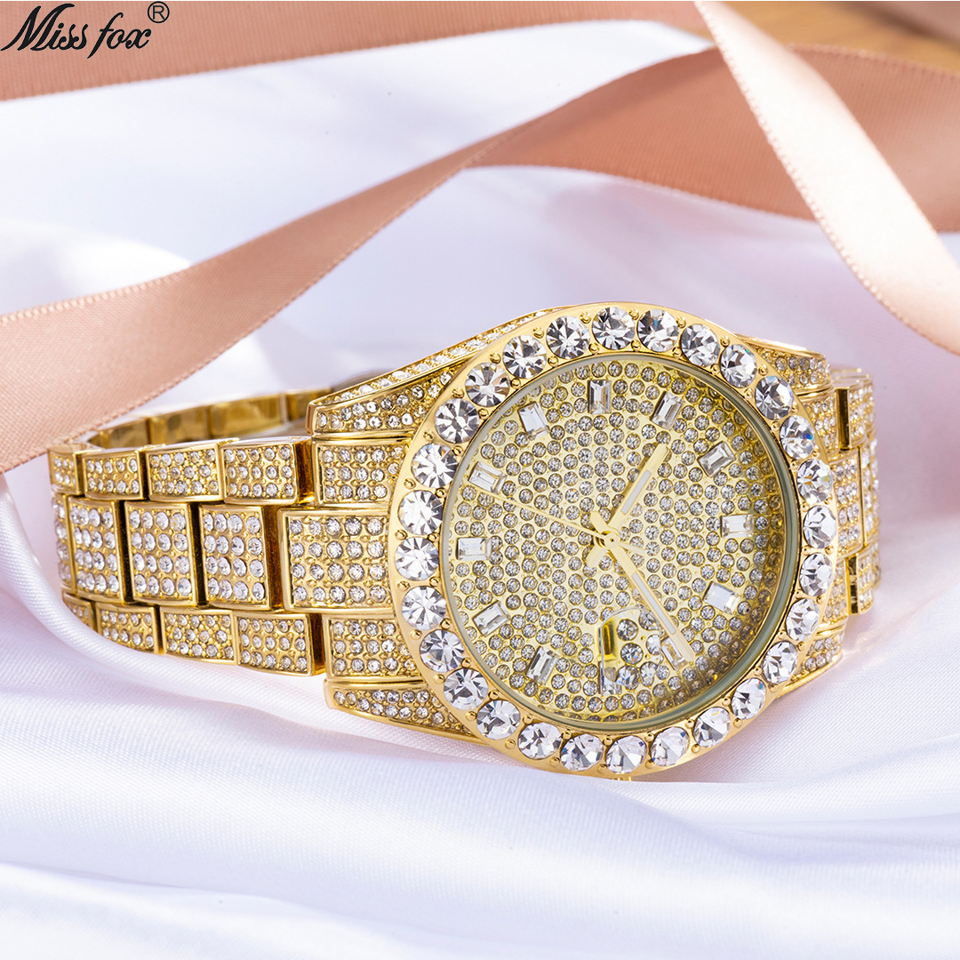 Orologio da uomo al quarzo con quadrante grande oro diamanti_voghion.com