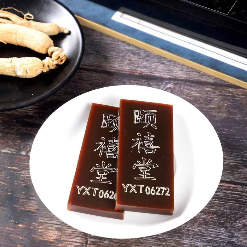 Direct factory shipment to Dong'e, Shandong, Donkey Skin Collagen from manufacturers, branded Donkey Skin Collagen tablets in blue hats, 240g in iron box, Donkey Skin Collagen powder.