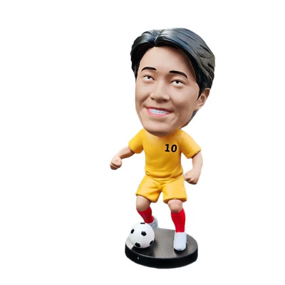 Car ornaments – Fu Female Football Player Action