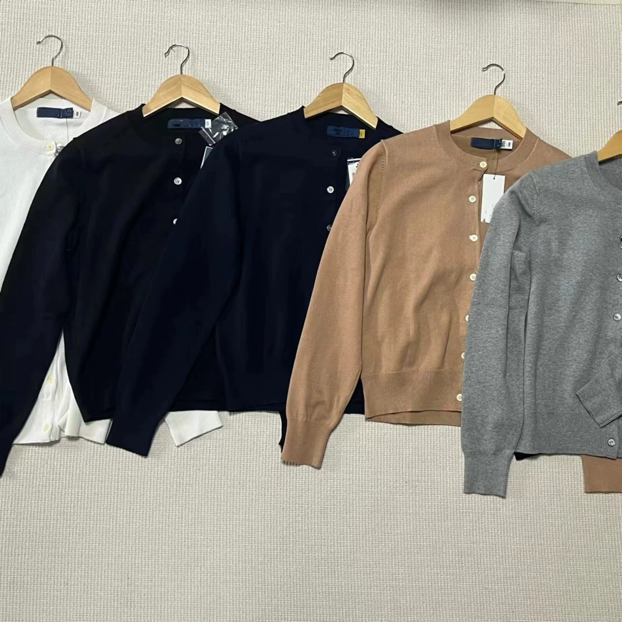 Сканируемый код высокого качества Ravh плоский свитер кардиган весной и осенью хлопчатобумажный повседневный трикотажный кардиган для женщин