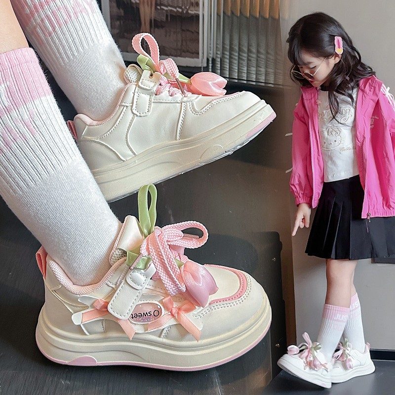 Zapatos de skate para niñas 2025 nuevos zapatos de primavera y otoño de flores para niños zapatos blancos para niñas zapatos casuales arco