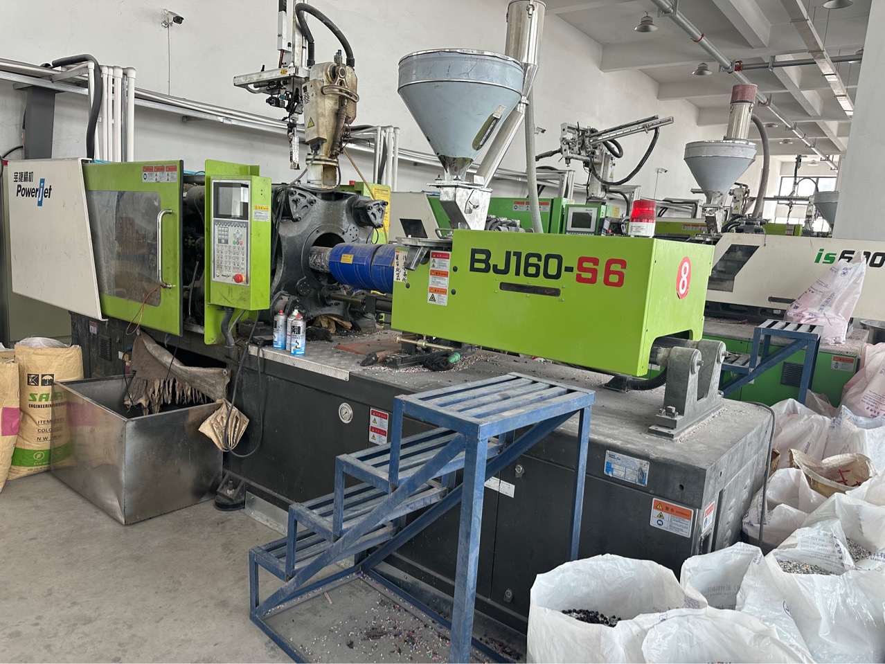 出售9成新注塑机宝捷160吨伺服 宝捷160吨300克 全自动塑料成型机