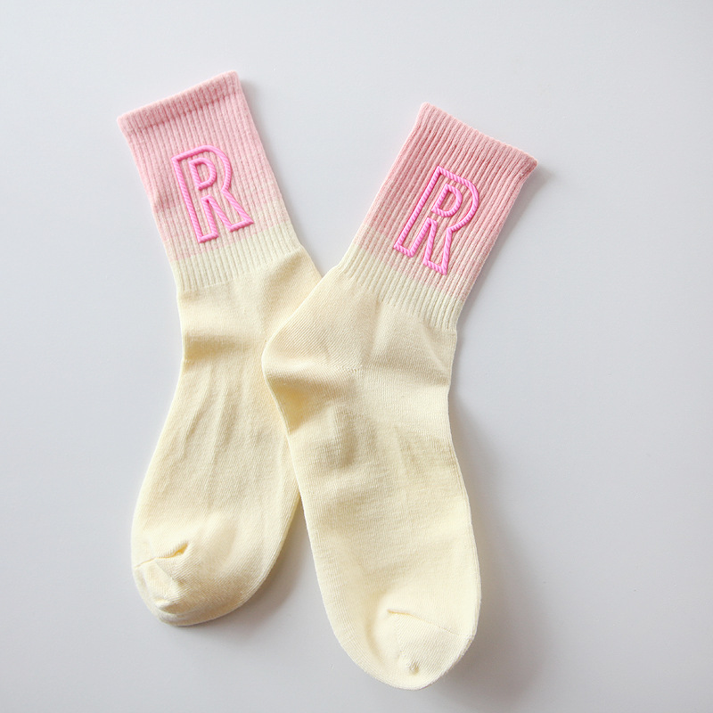 2025d New R For Women Gradient Color Mid-Calf Spring Summer Trendy Brand Personality Sports Women's Socks_voghion.com