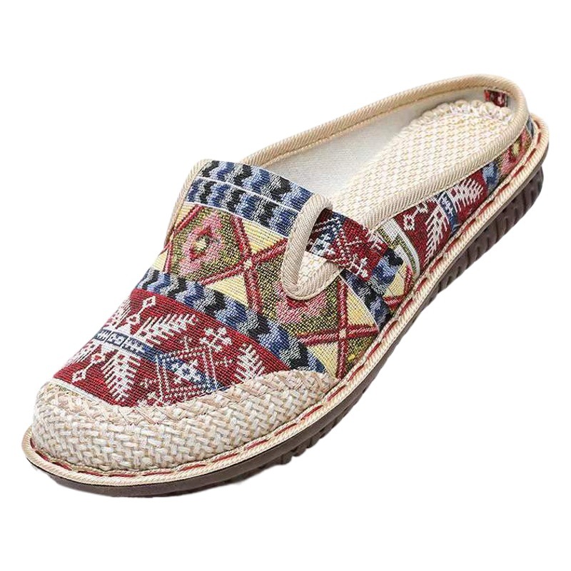 Primavera y otoño nuevos zapatos de tela de Beijing de las mujeres de corte bajo slip-on estilo étnico zapatos bordados Fondo suave moda casual medias zapatillas