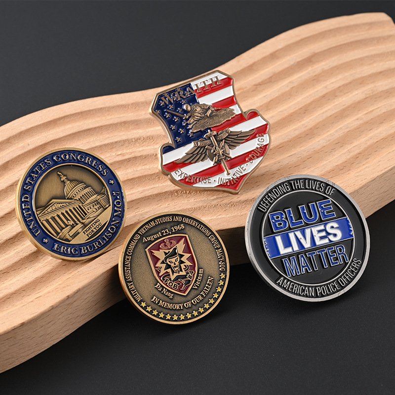 Fabricante de monedas conmemorativas de metal al por mayor, insignias para empleados de atracciones turísticas, insignias coleccionables, monedas de oro, monedas de plata, monedas de doble cara