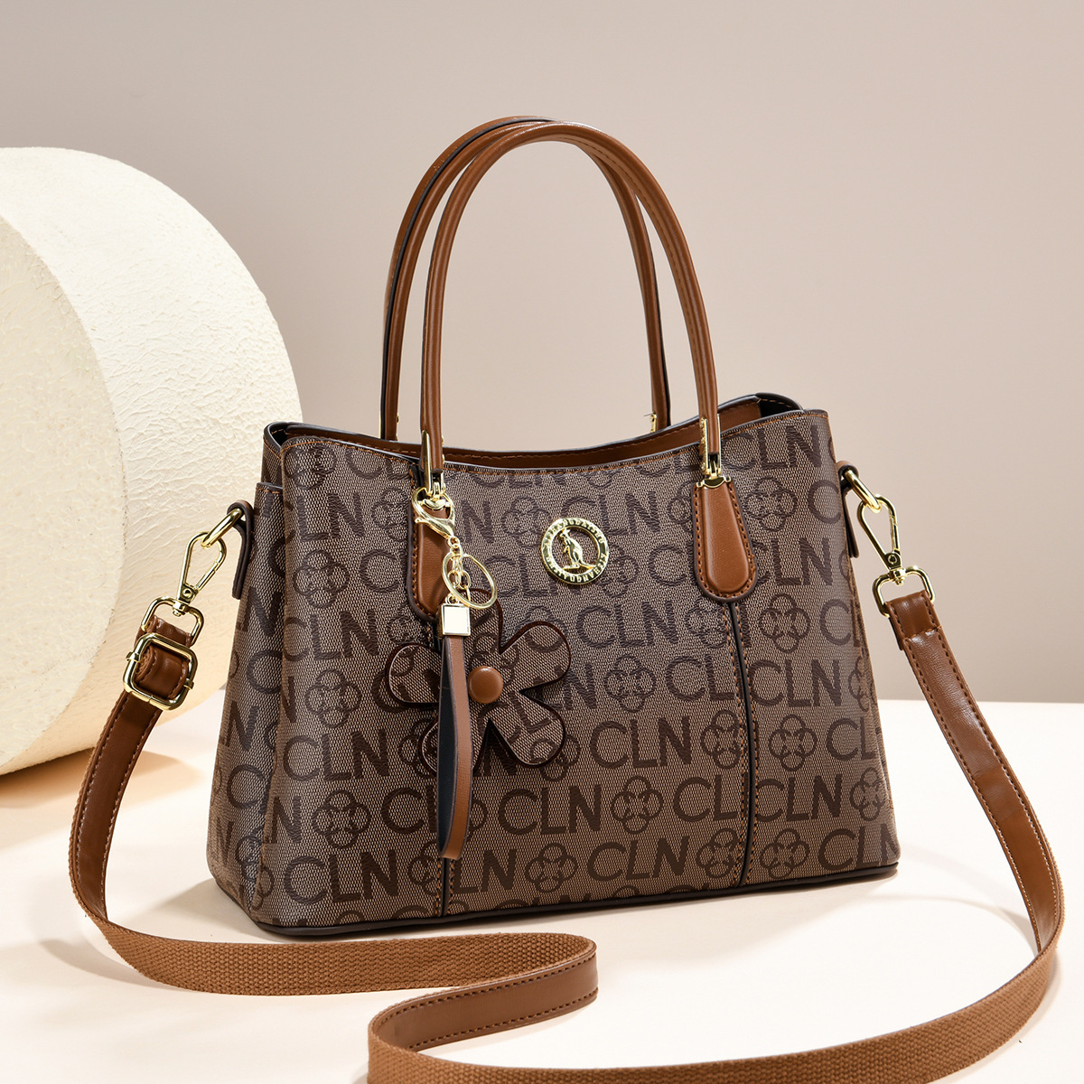2026 nueva moda vieja flor bolso de mano mujer sensación de alto nivel retro color contraste bolso de hombro bolso de madres de mediana edad