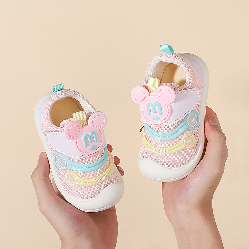 Zapatos infantiles para bebés varones 2024 primavera y verano nuevos zapatos de malla suave para bebés zapatos de malla transpirables zapatos infantiles