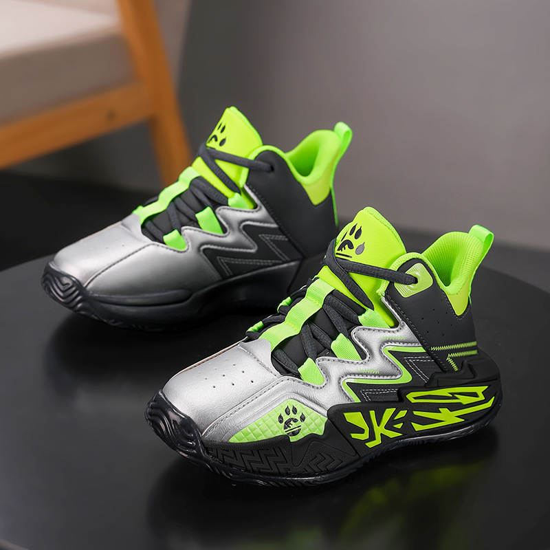 2025 invierno nuevos zapatos de baloncesto juveniles de cuero para niños antideslizantes profesionales de campo antichoque entrenamiento zapatillas de combate