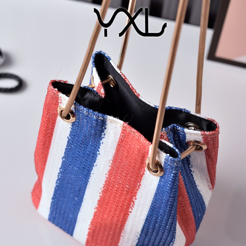 Bolsa de cubo de moda retro sequilla cadena bolso de mujer rojo, azul y blanco rayas bolso de hombro de mujer fábrica directa bolso transfronterizo
