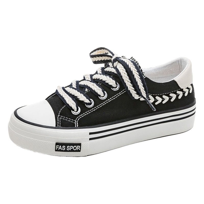 2024 nuevos zapatos de lona de trigo súper populares de suela gruesa de verano zapatos blancos versátiles casuales zapatos de mesa zapatos de tela zapatillas de deporte para mujeres