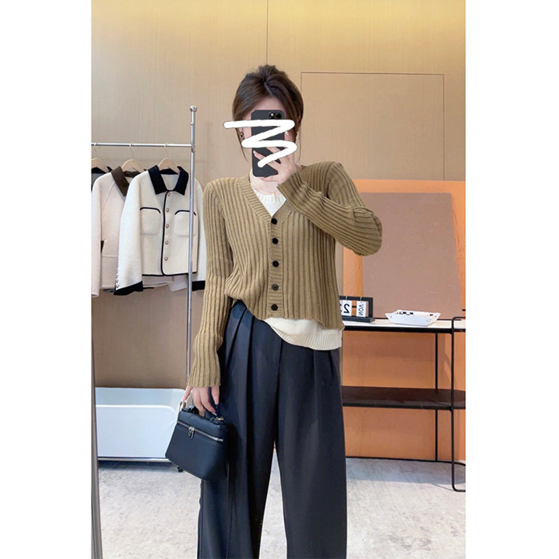 两件拼接v领针织衫女秋季韩版chic甜辣修身长袖毛衣打底衫上衣