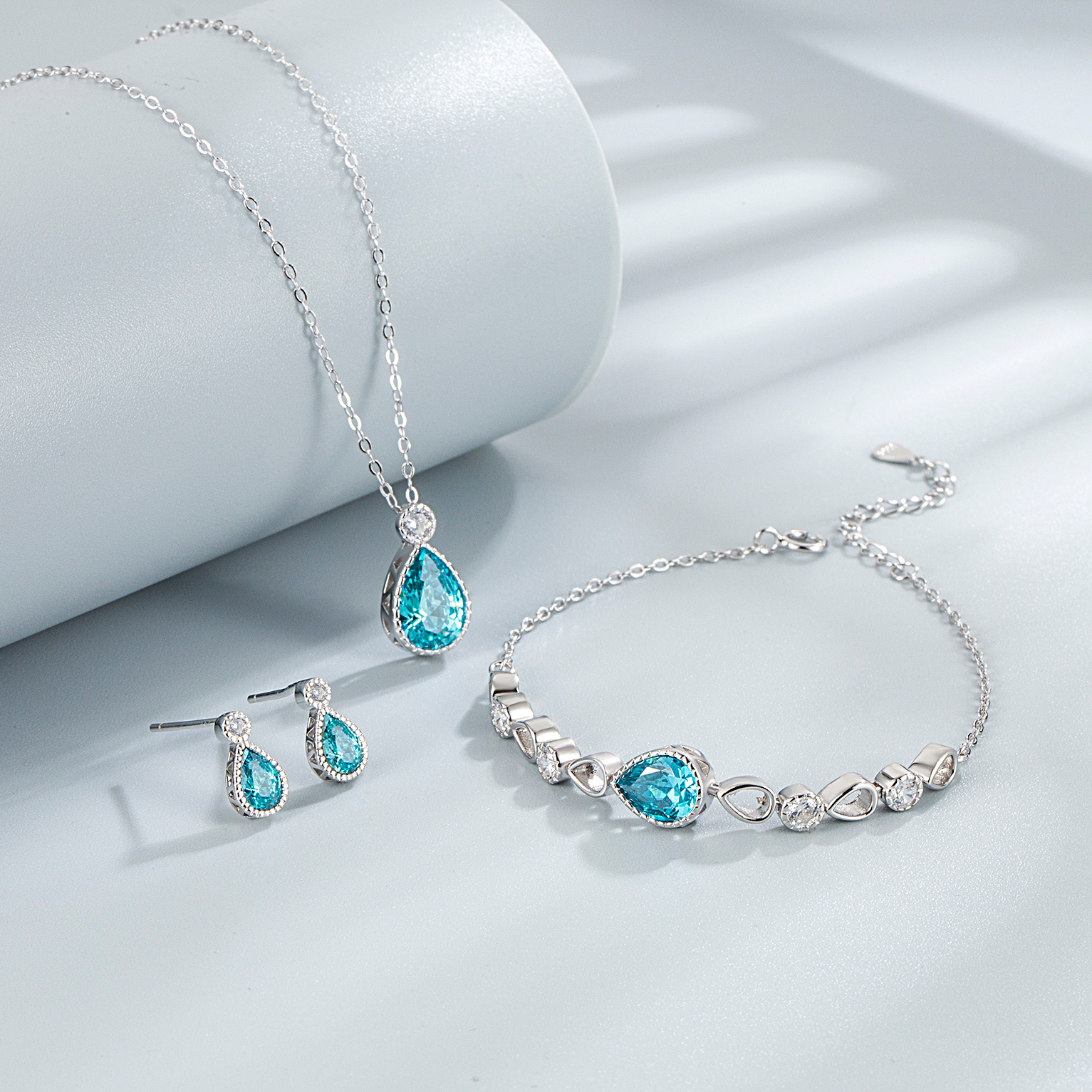 cable chain Chain Type 1 Piece Quantity 925 Sterling Silver Zircon Cable Chain Water Droplets Pendant Necklace