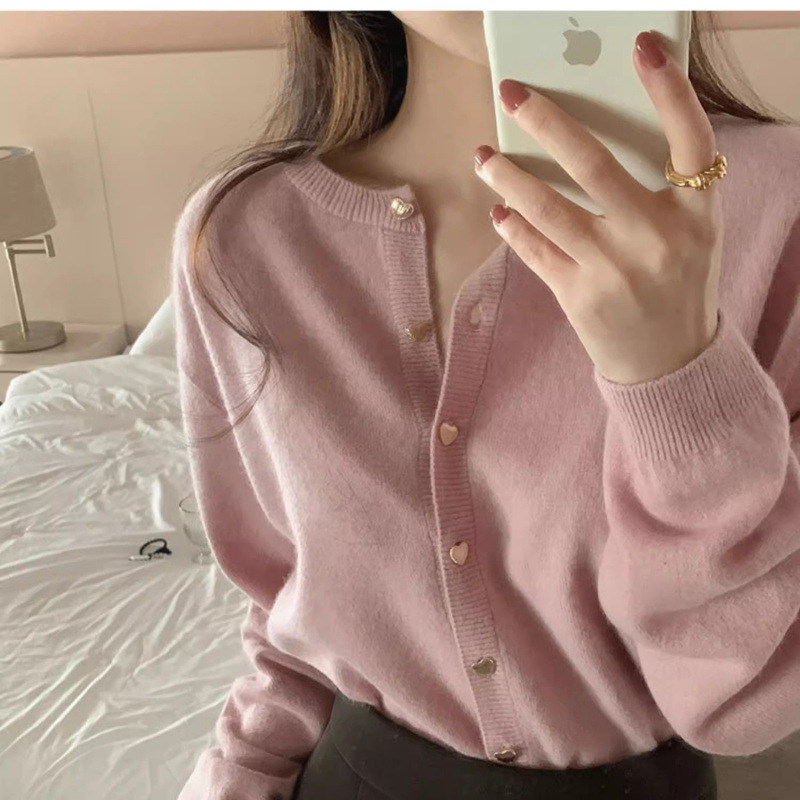 Demi-season short elegant fuchsia cardigan with a round collar