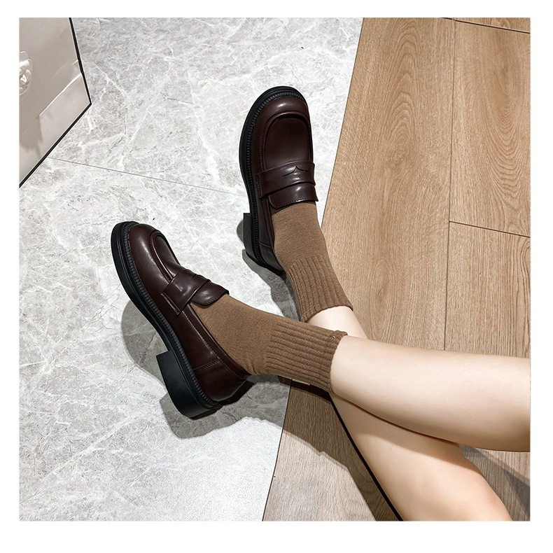 Giày lười nữ đế dày kiểu Anh cổ thấp mũi tròn gót thô 3-5 cm — Màu nâu, Màu đen chi tiết 20
