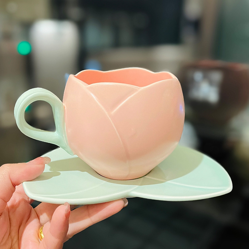 Engraved ceramic tulip-shaped niche design coffee cup, office girl heart high-end aesthetic exquisite cup and saucer