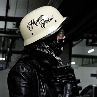 Motosiklet kaskı (dəbilqə), Lightweight Summer Breathable Sunshade Electric