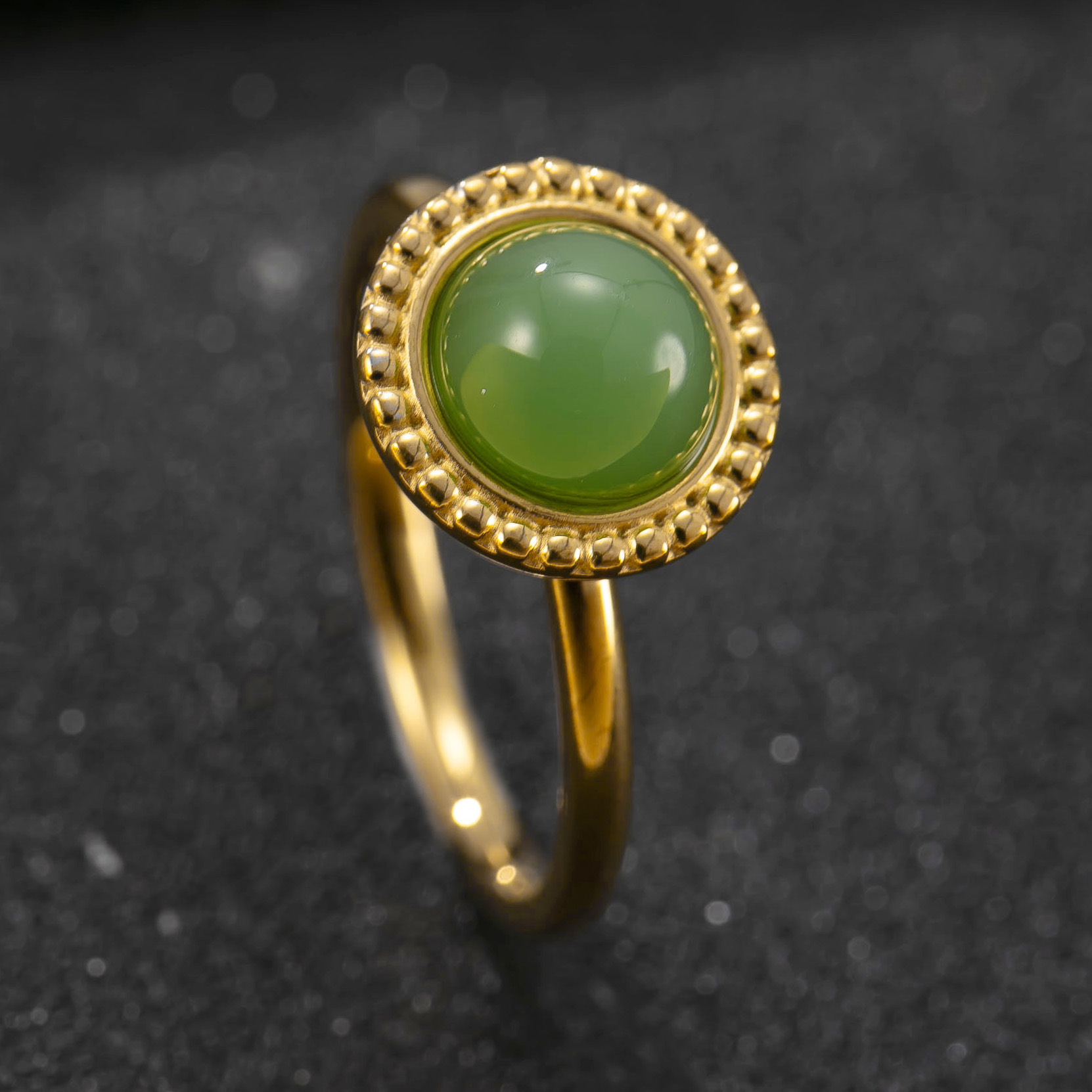 Piedra natural verde dorado