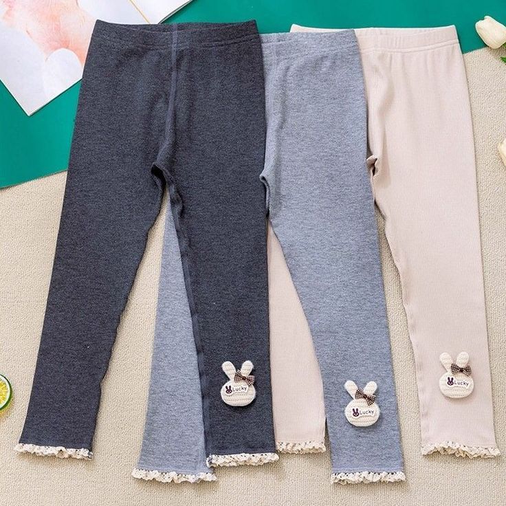 Girls' lace-trimmed leggings, sweet and cute, soft and skin-friendly, delicate ribbed casual pants, trendy cropped length.