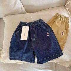 子供デニムショートパンツメンズ薄手2025夏新作子供無地5点パンツトレンディベビーミッドパンツレディースルーズ