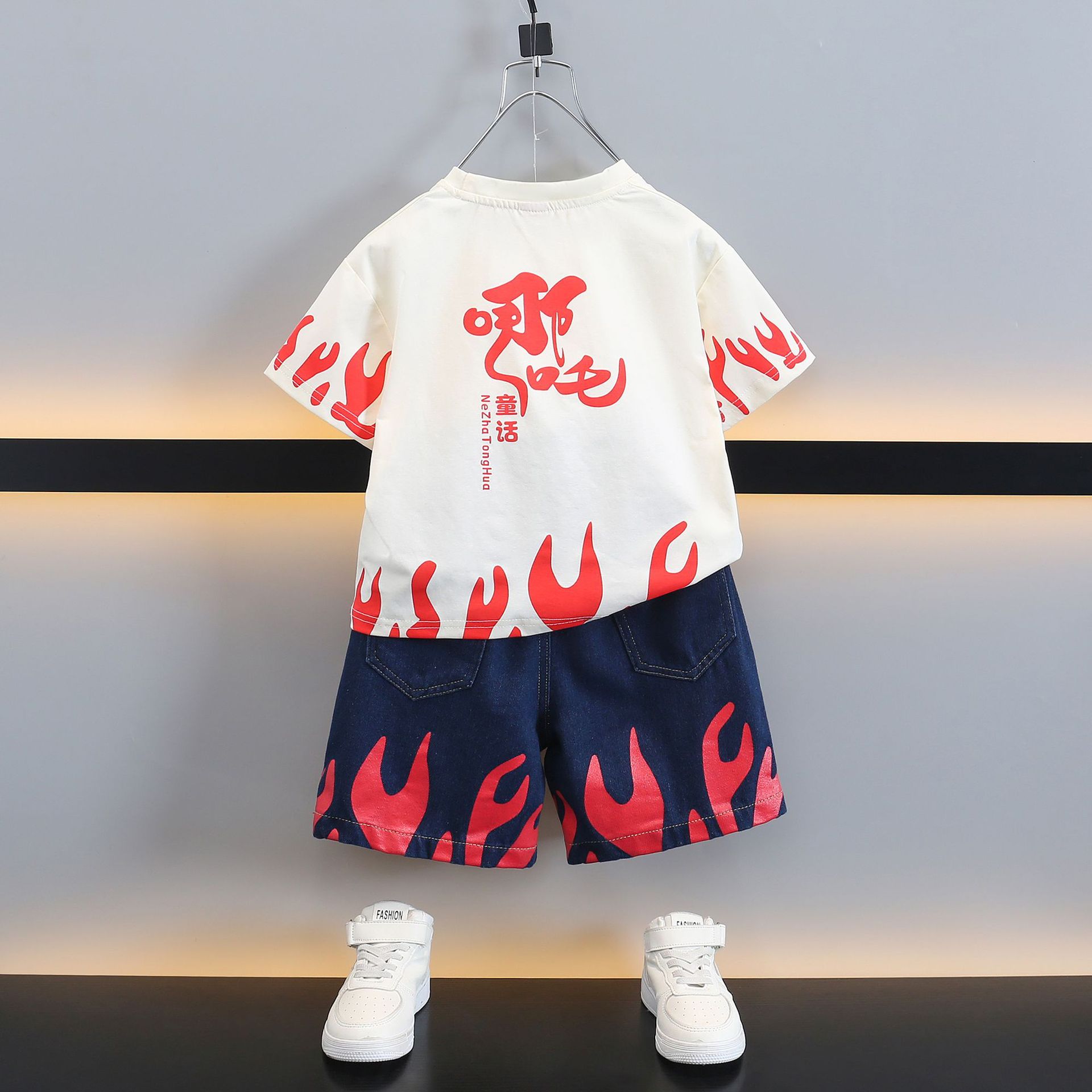7927 niños verano dibujos animados moda ropa fresca de manga corta verano niños pequeños y medianos niños camiseta de manga de cinco puntos traje de dos piezas
