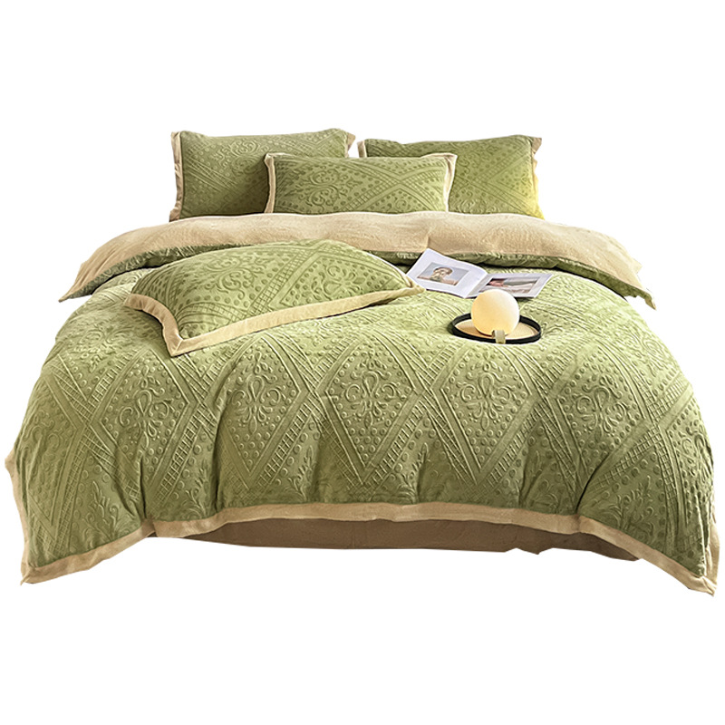 Invierno de alta gama tallado de lana de leche engrosado cuatro piezas ligero lujo colcha de coral sábanas de lana de cama retro