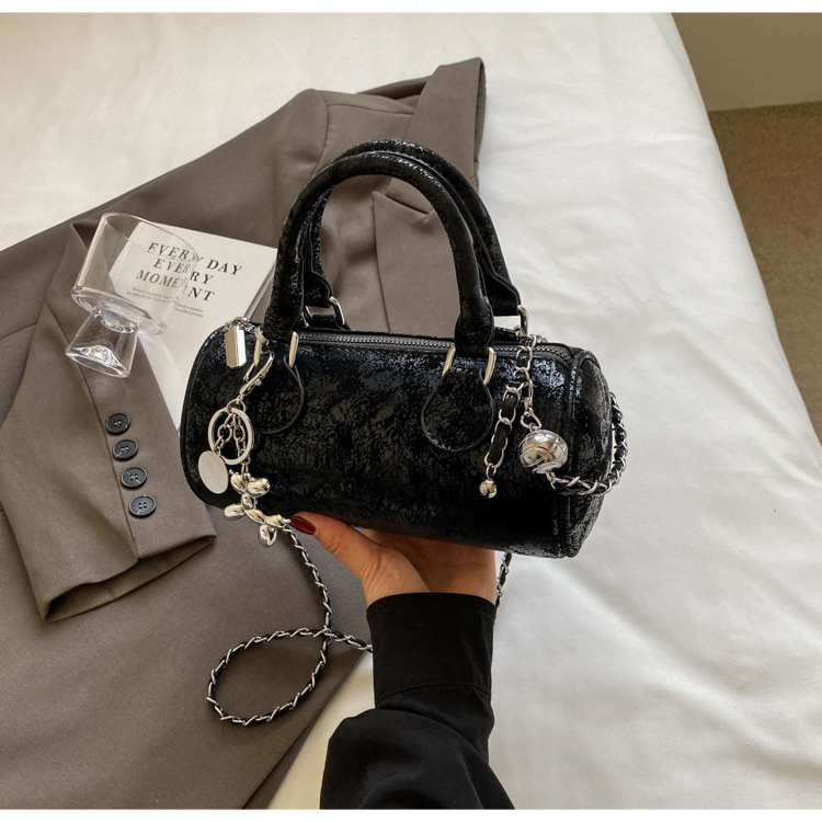 2024 Charm Ba dámská nová módní Desin Sense, řetízková crossbody kabelka, válcová, přes jedno rameno, do ruky_voghion.com