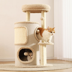 猫が棚に登って家庭用の小戸型は木の穴の猫の巣を占有しません。