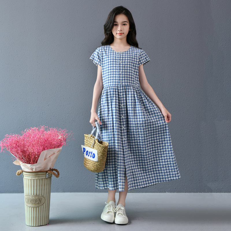 Vestido a cuadros azul literario de algodón para niñas de verano 2025 Falda larga Vestido largo de cuello redondo de verano para niños grandes y medianos